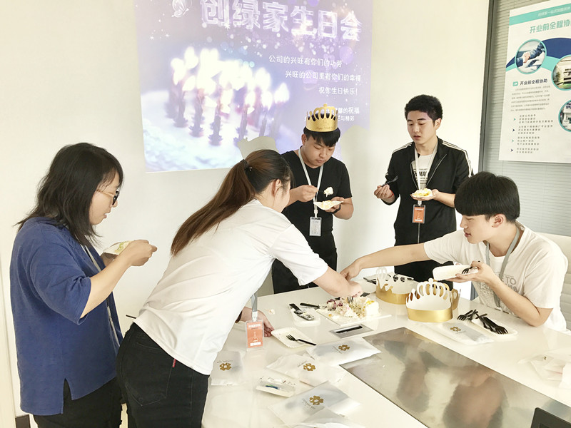 【10月生日會】我們的創(chuàng)綠家溫暖、開心，還有傳承！