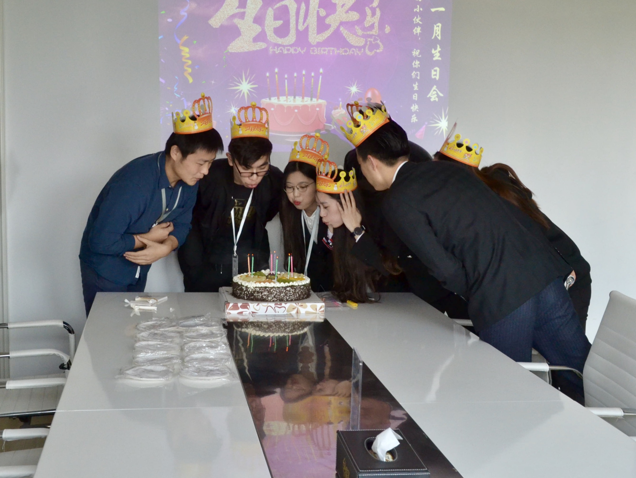 【11月生日會】壽星們希望各位小伙伴照顧好自己的身體哦！
