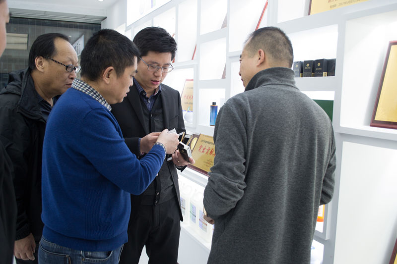 中國室內(nèi)環(huán)境凈化治理行業(yè)第四次發(fā)展研討會(huì)圓滿結(jié)束！