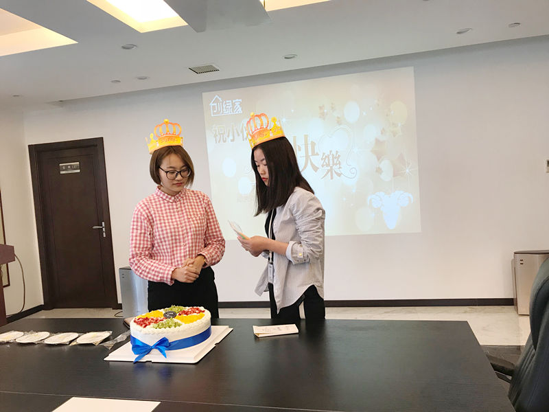 【4月生日會(huì)】業(yè)務(wù)很硬核，而我們只是甜美小公舉