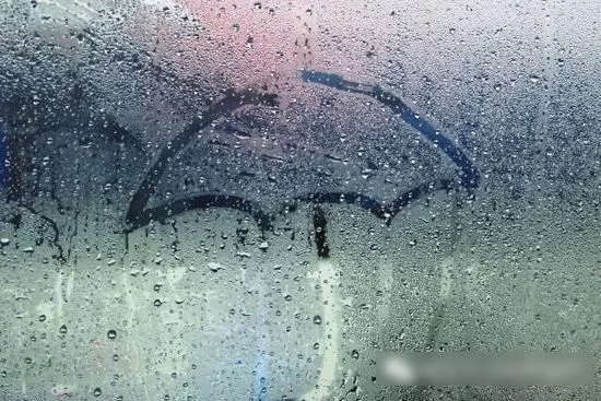 房間潮濕怎么辦！不僅會(huì)發(fā)霉還會(huì)導(dǎo)致甲醛超標(biāo)