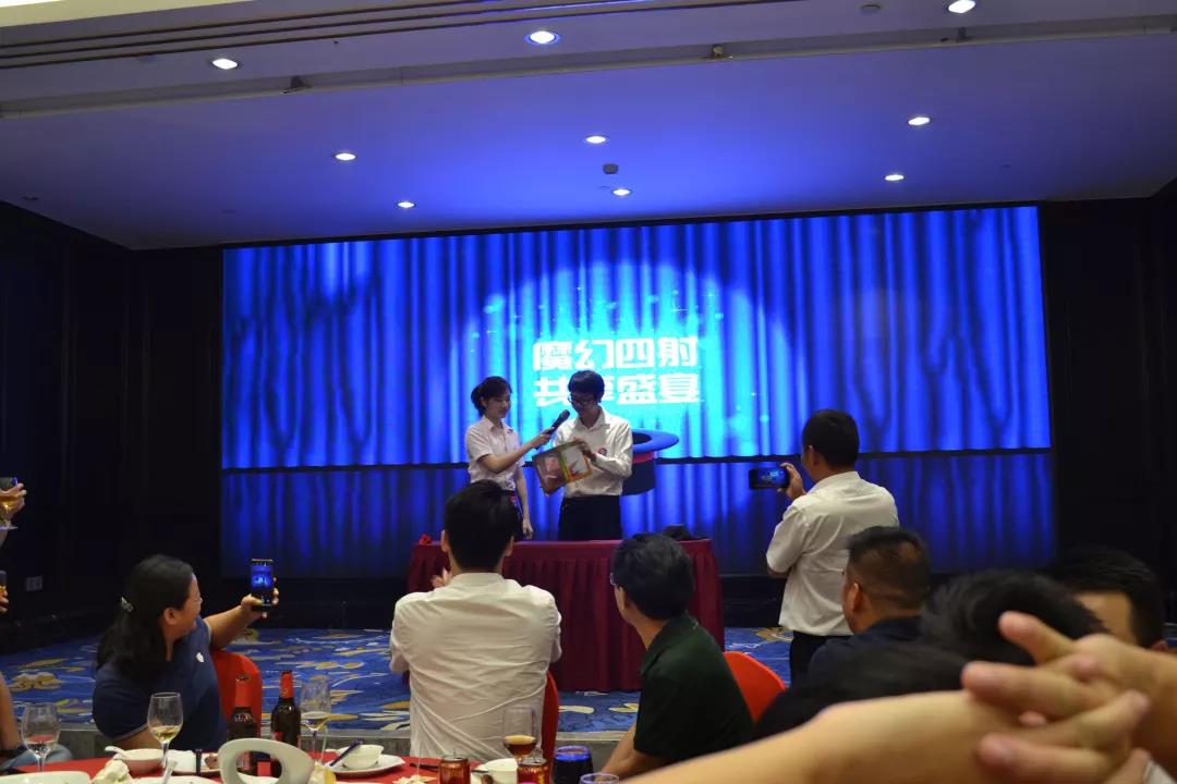 創(chuàng)綠家環(huán)保2018年中工作會議暨5周年慶典圓滿結(jié)束！
