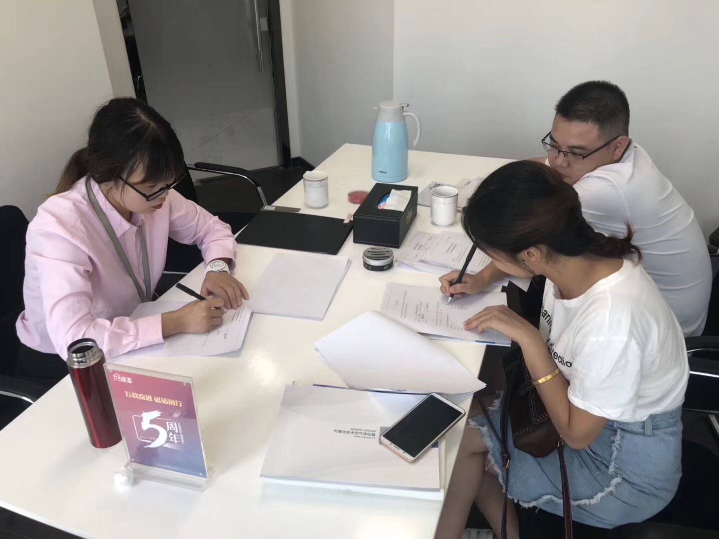 熱烈祝賀范總、顏總簽約創(chuàng)綠家永州市縣級(jí)代理！