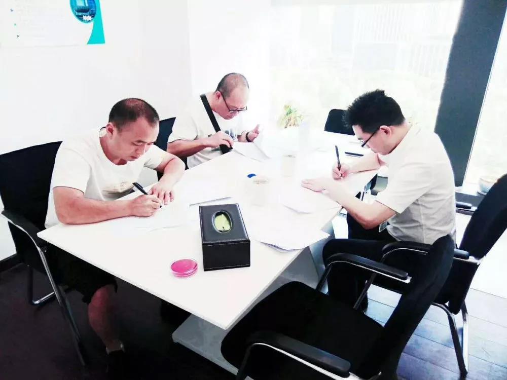 熱烈祝賀曾總簽約創(chuàng)綠家江西省贛州市縣級代理！