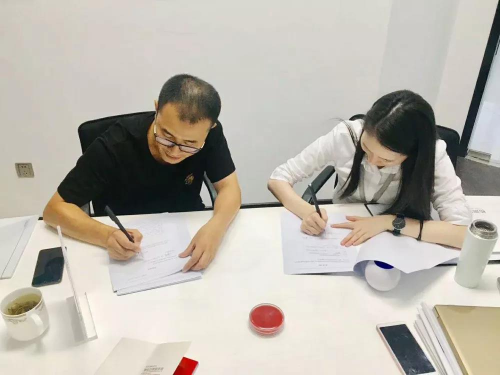 熱烈祝賀袁總簽約創(chuàng)綠家四川省涼山彝族自治州區(qū)級(jí)代理！
