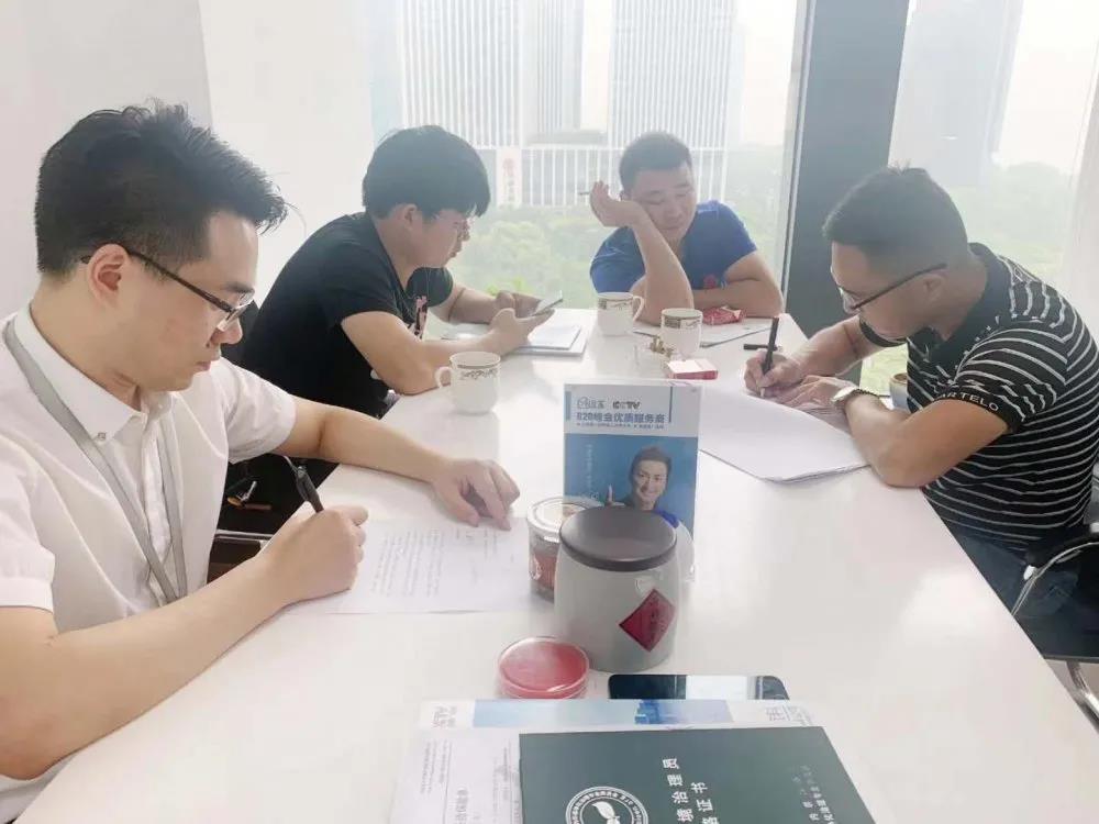 熱烈祝賀殷總簽約創(chuàng)綠家江西省南昌市區(qū)級代理！