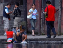 使用洗衣粉會導致環(huán)境污染嗎？