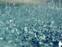 下過雨后，室內(nèi)空氣沒有清新反而甲醛超標(biāo)了