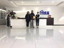 熱烈祝賀斯總夫婦簽約創(chuàng)綠家上海市區(qū)級(jí)代理！